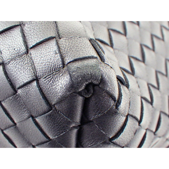 Bottega Veneta Garda Bag Leather Black - Picture 8 of 10